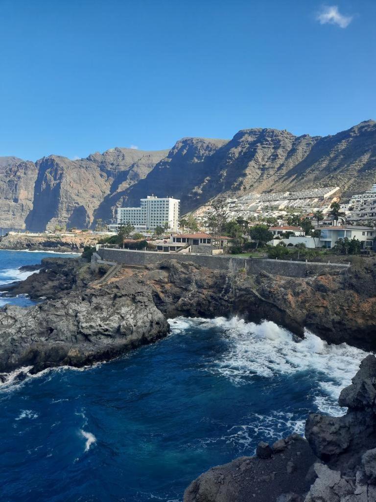 Amazing View Los Gigantes & La Gomera Apartamento Acantilado de los Gigantes Exterior foto